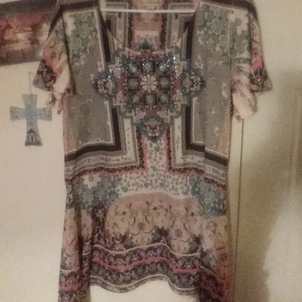 Glittery really soft Live and Let Live medium shir